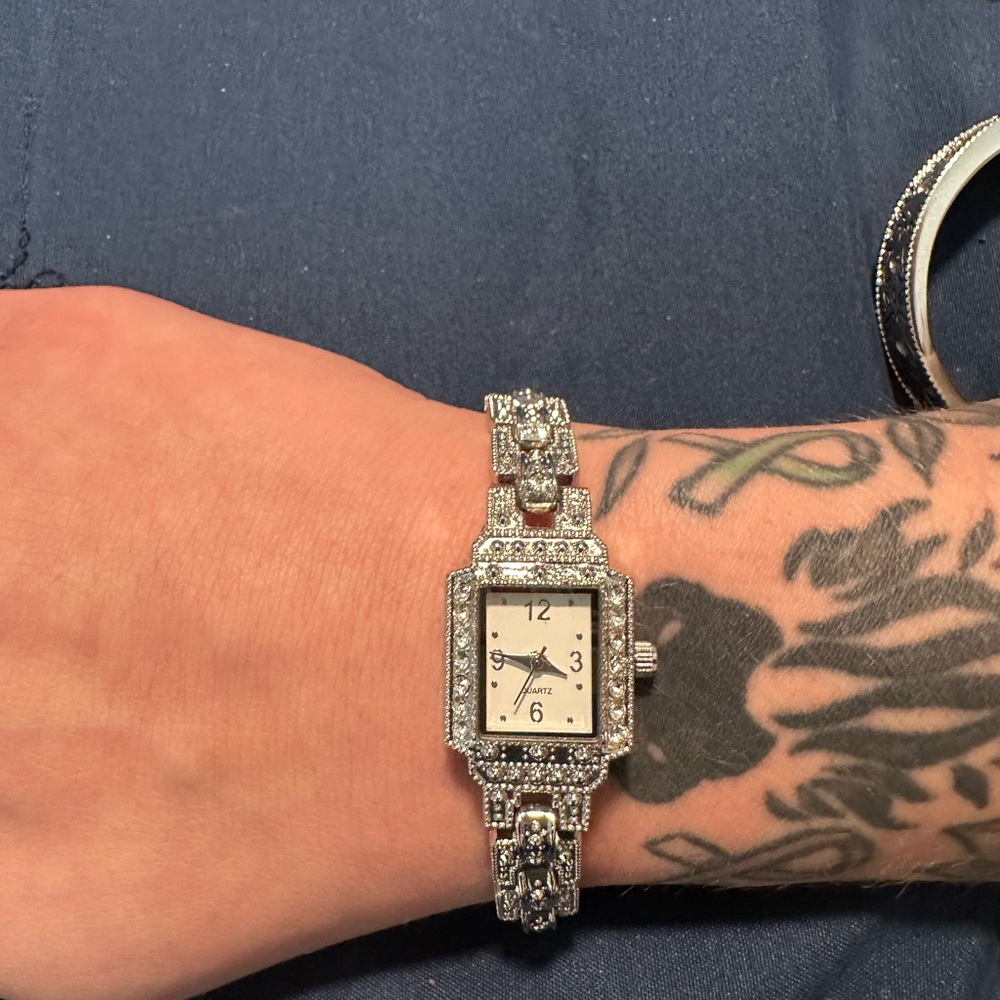 Dazzling Silver Women's Watch with Crystal Accents - Ceiqny Gold-Toned Quartz